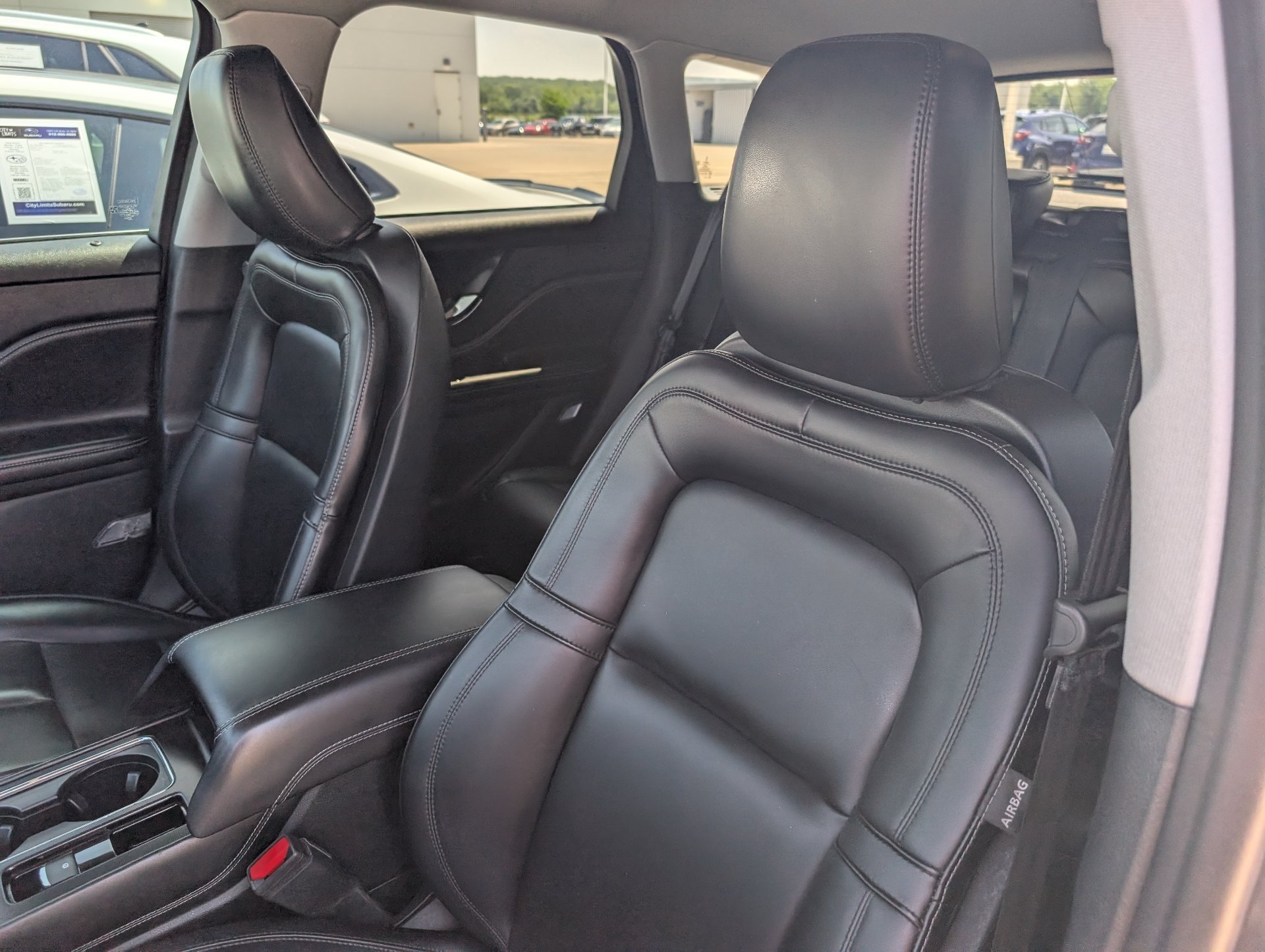 Used 2021 Gray Lincoln Standard image 10