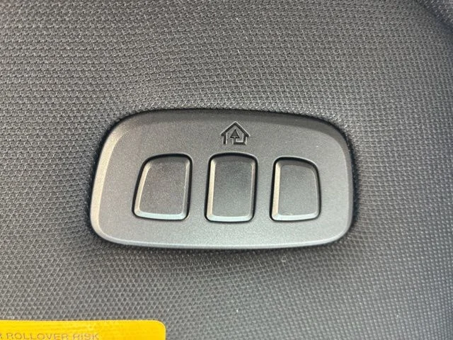 New 2026 Star White Metallic Tri-Coat Ford Lariat® image 45