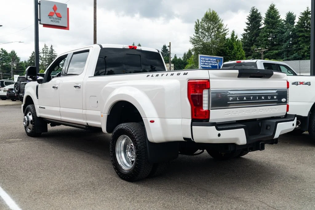 Used 2019 White Ford Platinum image 4