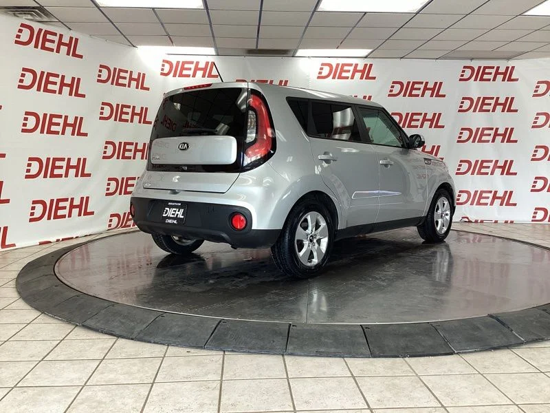 Used 2018 Silver Kia Base image 7
