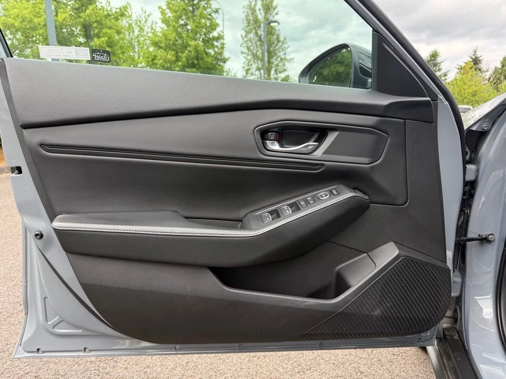 Used 2023 Urban Gray Pearl Honda Sport image 18