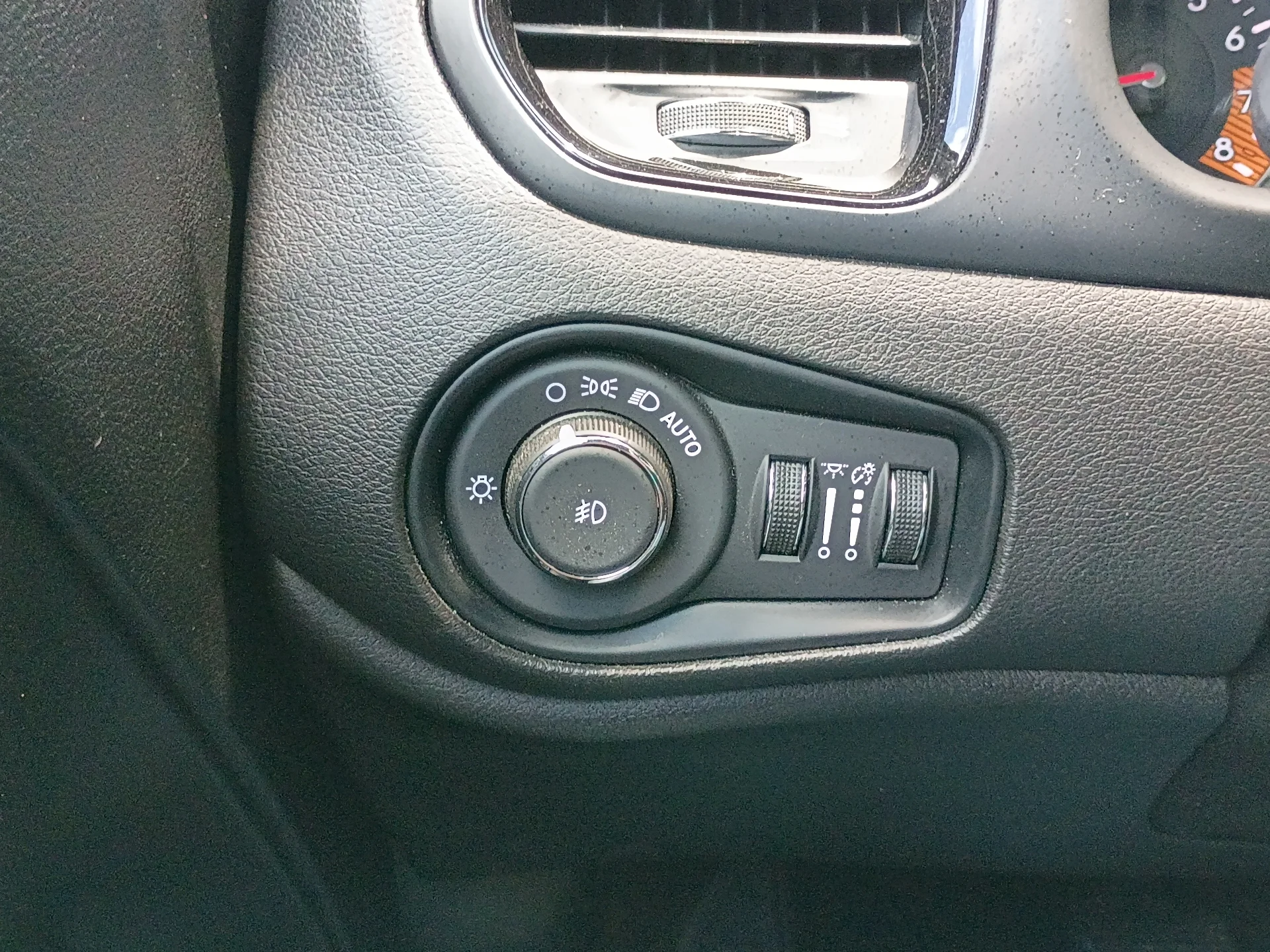 Used 2022 Black Clear Coat Jeep Altitude image 17