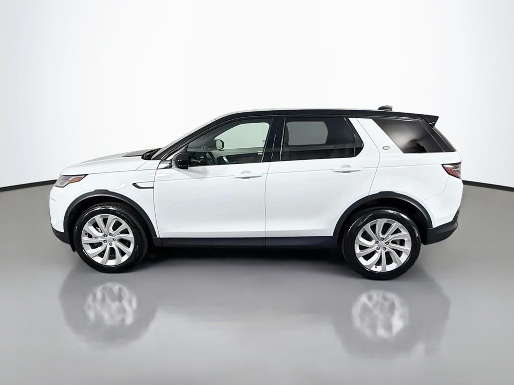 Used 2023 White Land Rover SE image 8