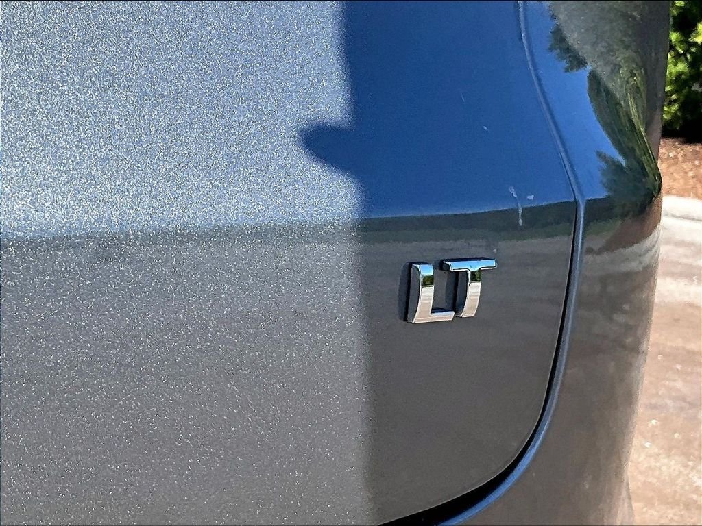 Used 2025 Gray Chevrolet LT image 28