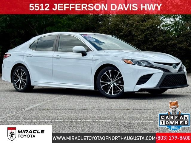 2020 Toyota Camry Hybrid SE
