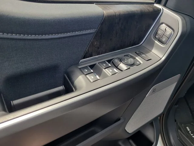 New 2026 Avalanche Ford Lariat image 18