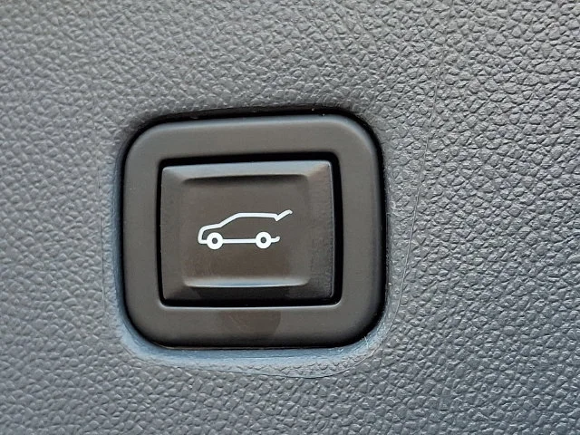 Used 2022 Gray Chevrolet LT image 30