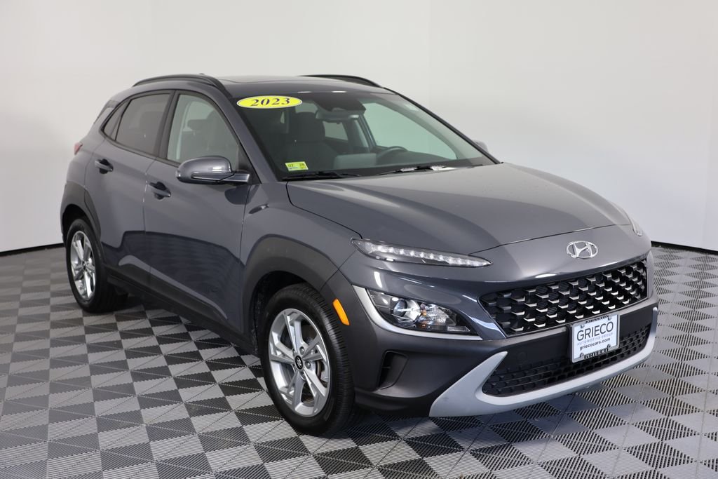 Used 2023 Gray Hyundai SEL image 1
