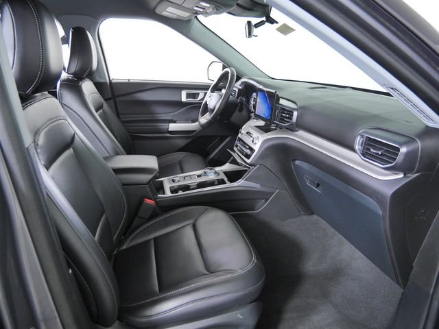 Certified Used 2023 Gray Ford XLT image 10