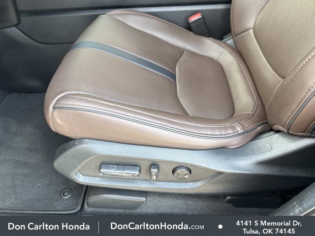 Used 2025 Crystal Black Pearl Honda Elite image 14