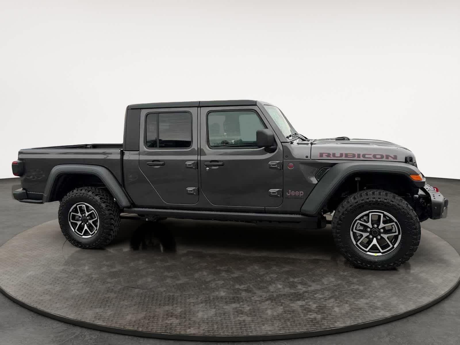 New 2026 Granite Crystal Metallic Clear-Coat Exterior Paint Jeep Rubicon image 8