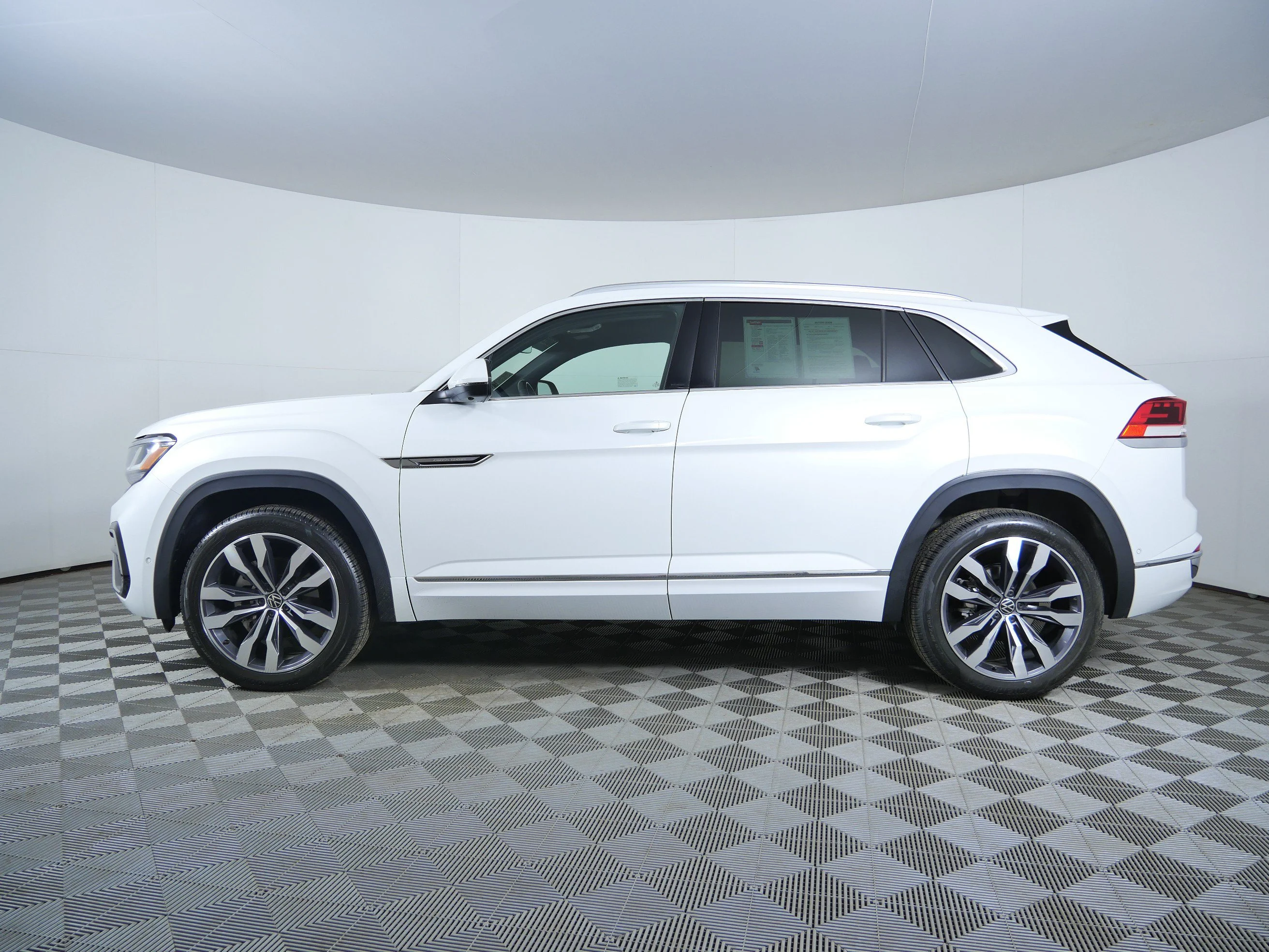 Certified Used 2023 OPAL WHITE PEAR Volkswagen 3.6L V6 SEL Premium R-Line image 4