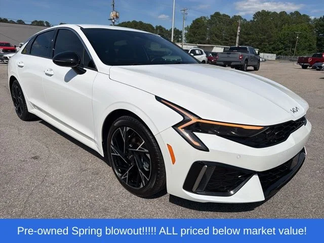 Used 2025 White Kia GT-Line image 16