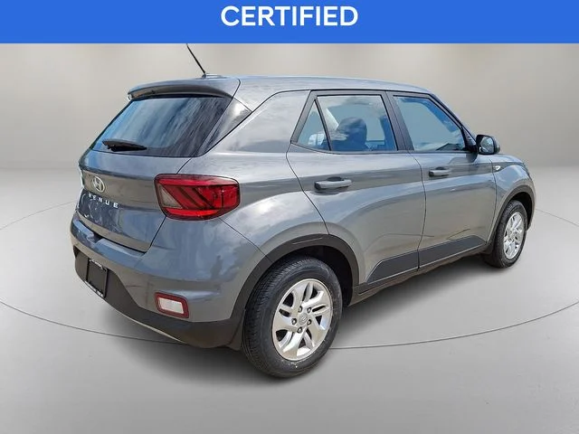 Used 2023 Gray Hyundai SE image 11