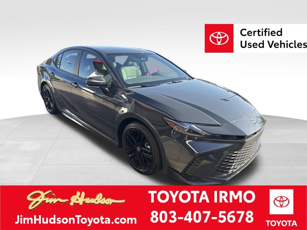 Used 2026  Toyota SE image 1