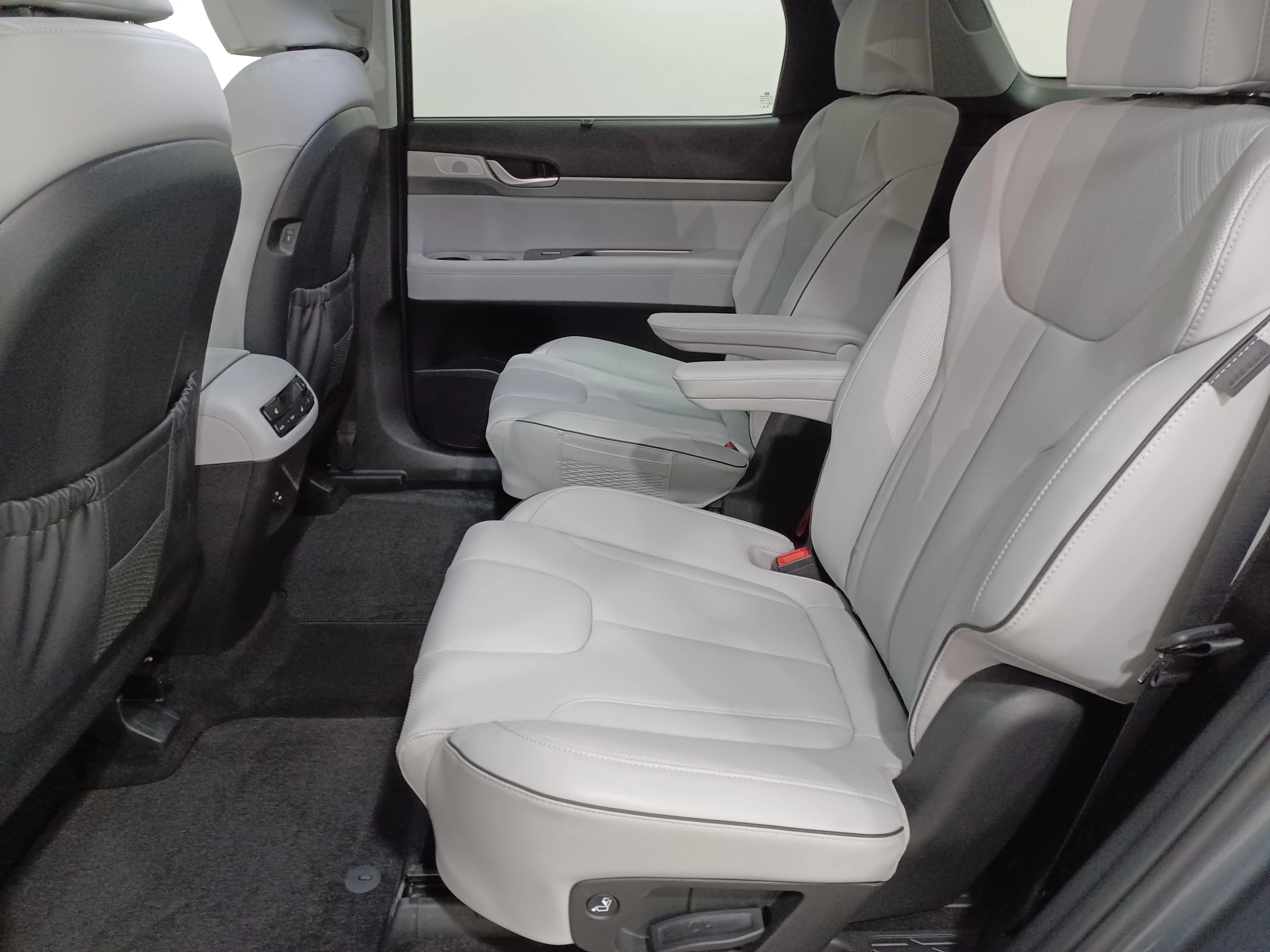 Certified Used 2023 Steel Graphite Hyundai Urban AWD*7 Pass | Adaptive Cruise | Remote Start | Nav | 360 Cam | Cooled Leather | Sunroof | H/K image 11