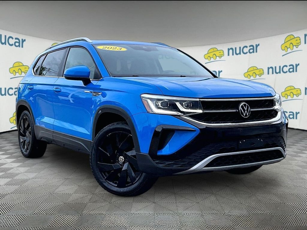 2023 Volkswagen Taos 1.5T SEL 4Motion's photo