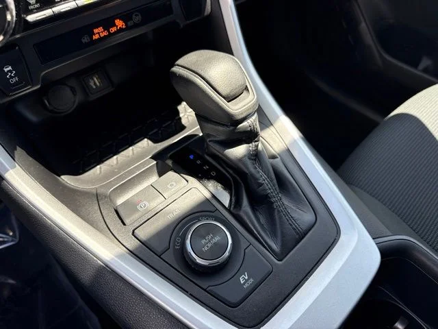Used 2024 White Toyota LE image 5