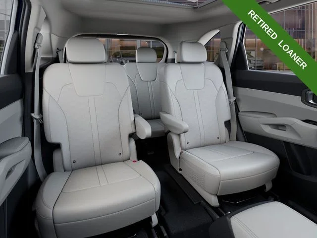 2025 Kia Sorento X-Line EX - Photo 16