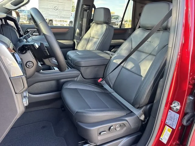 2027 GMC Yukon Denali - Photo 23