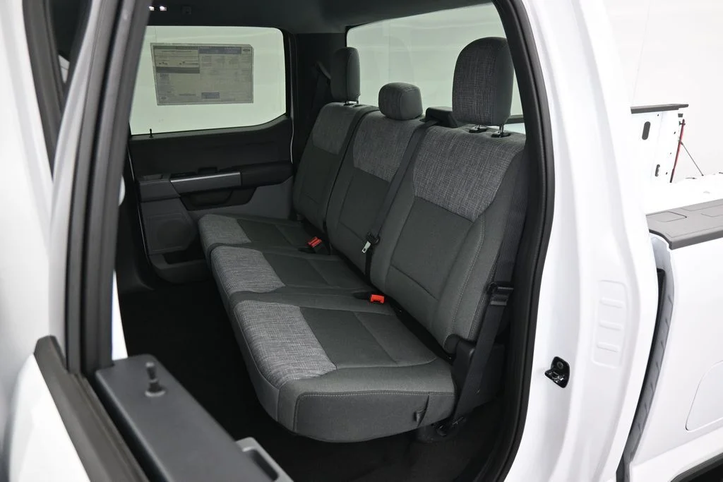 New 2026 Oxford White Ford XLT image 22
