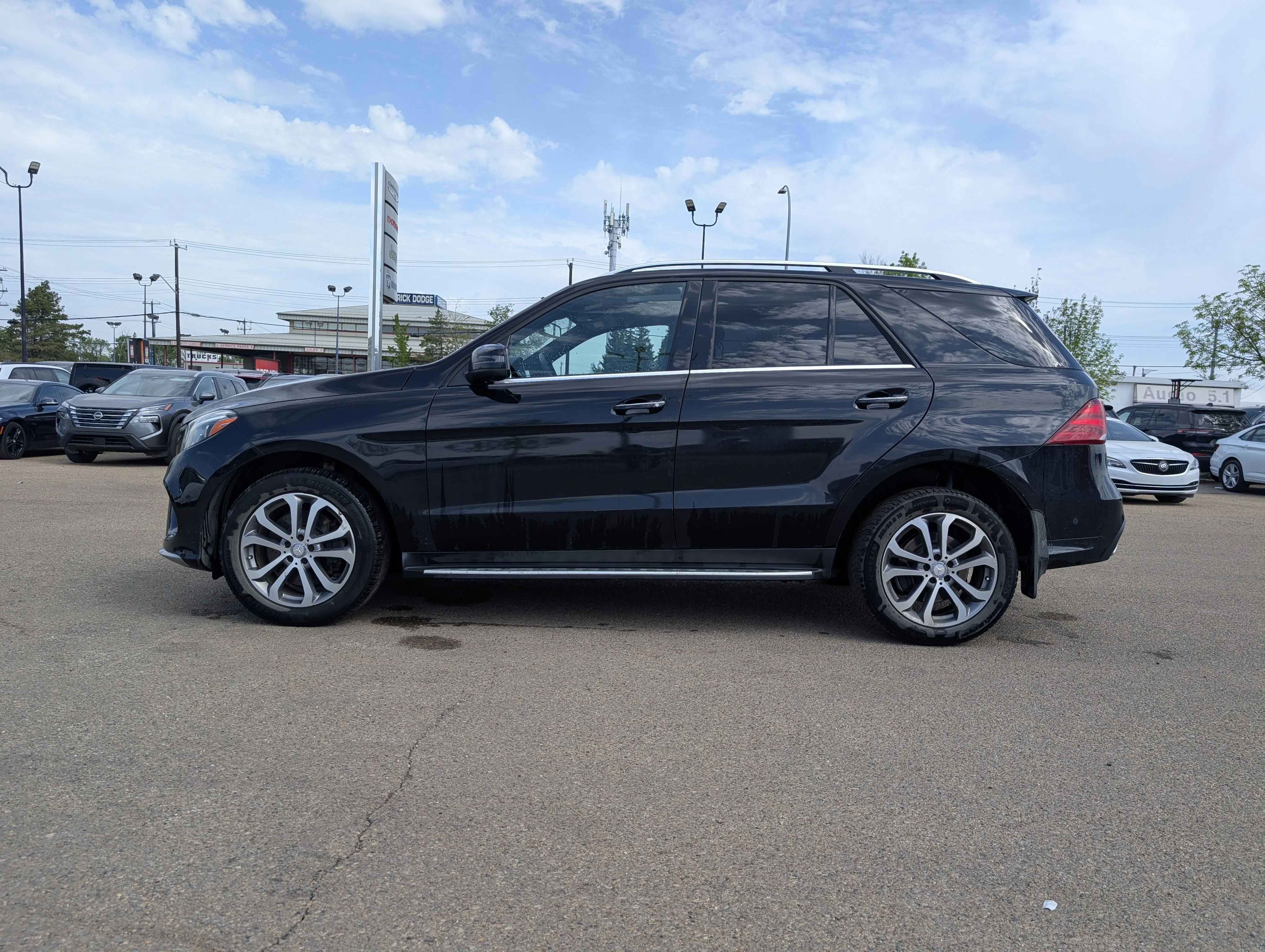Used 2016 Black Mercedes-Benz GLE 350d image 3