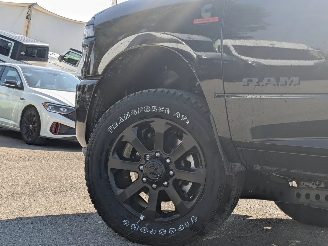 New 2026 Black RAM Rebel - - 6.7L HO Diesel - Level 1 Pkg w/ Vent Seats - 5th Wheel/Gooseneck Prep & More! image 9