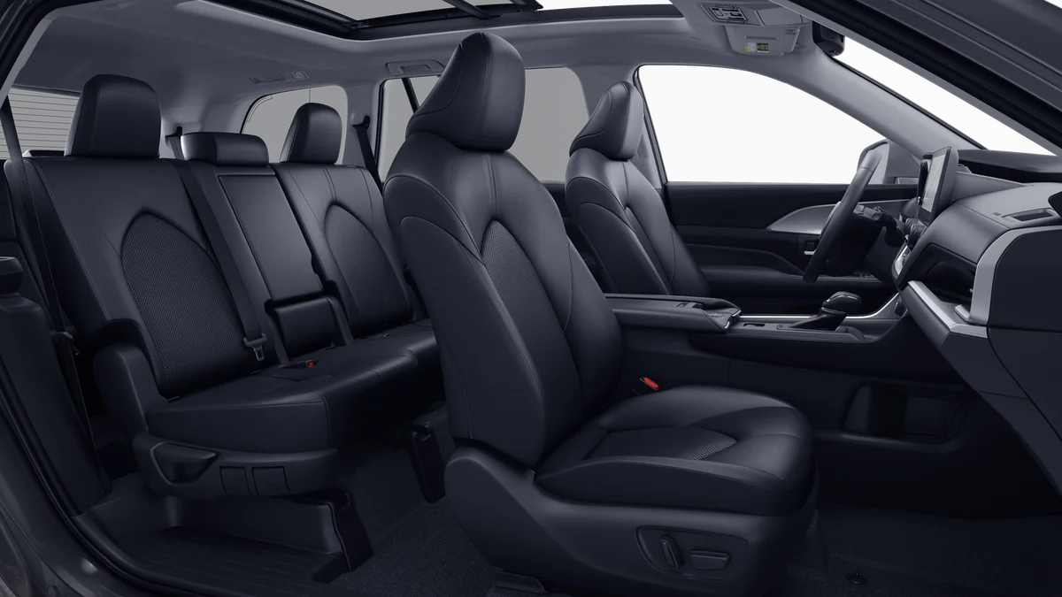 New 2026 Midnight Black Metallic Toyota XLE image 20