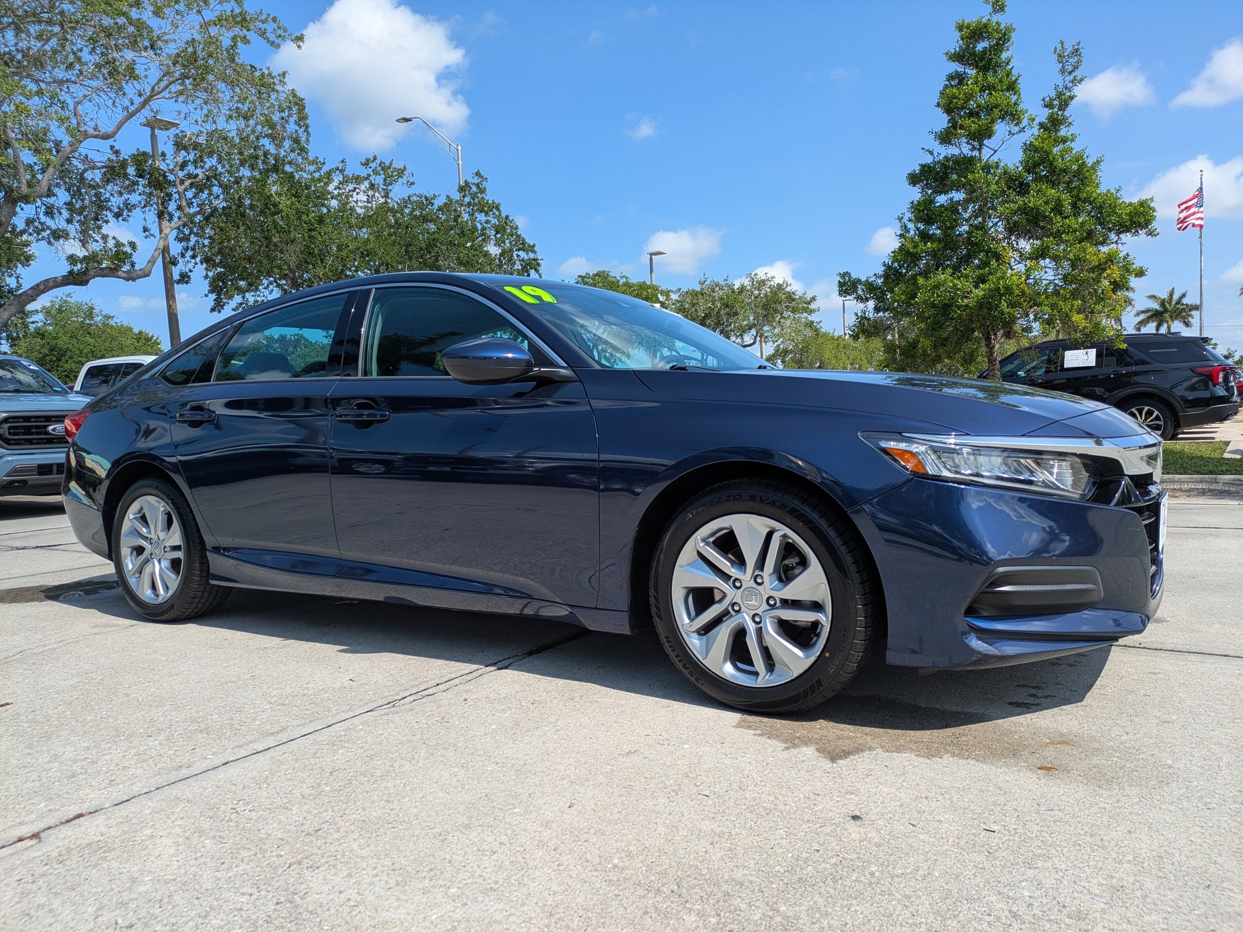 Used 2019 Obsidian Blue Pearl Honda LX 1.5T image 1