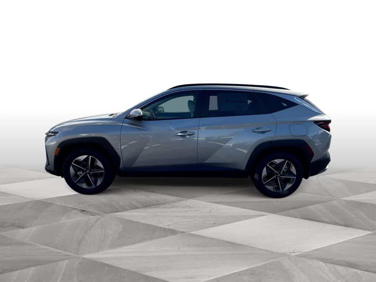 New 2026 Shimmering Silver Hyundai SEL FWD image 34