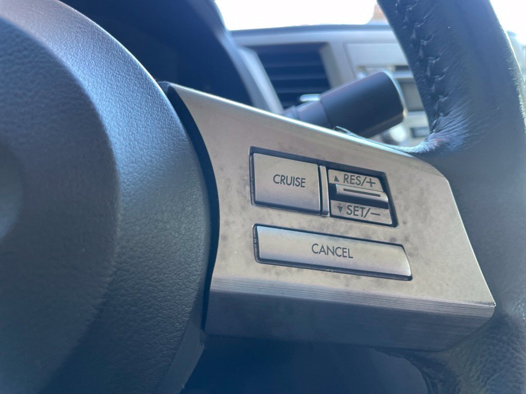 Used 2011 Gray Subaru 2.5i image 12