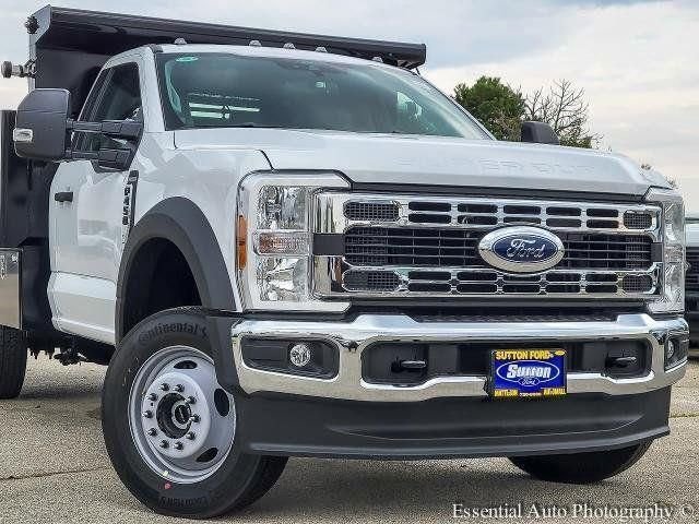 New 2025 Oxford White Ford F-450® XL image 25