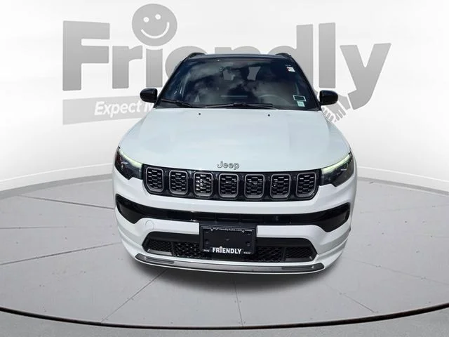 Used 2024 White Jeep Limited image 2