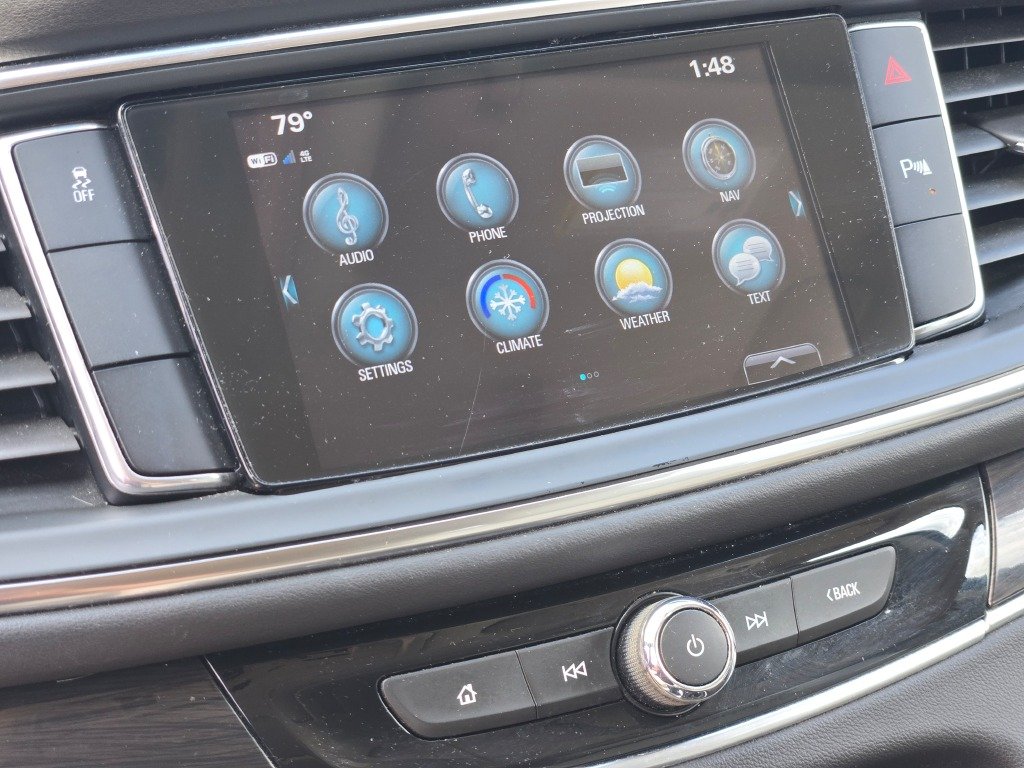 Used 2018 Silver Buick Essence image 37