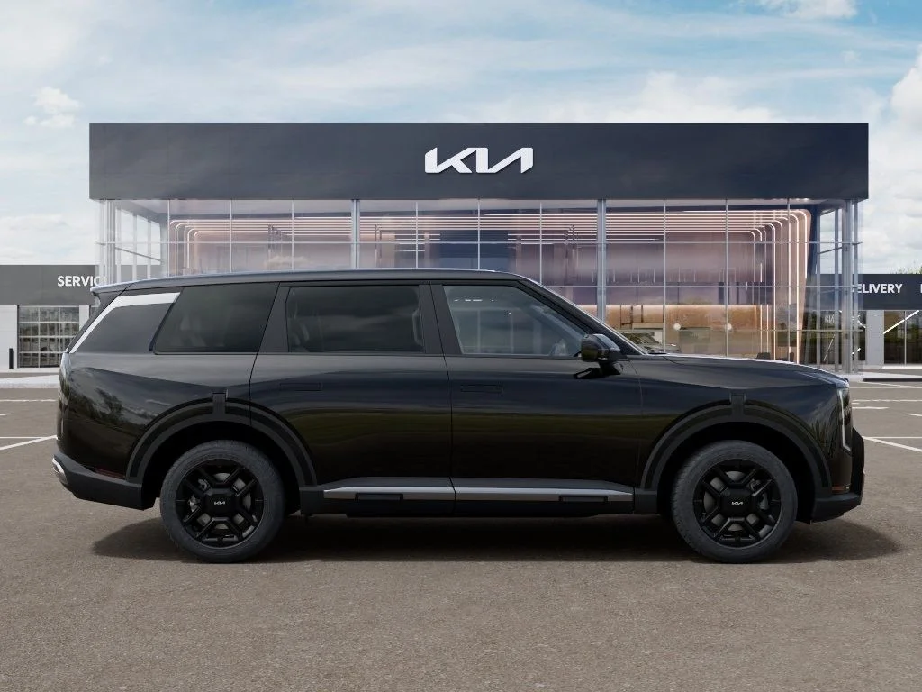 New 2027 Ebony Black Kia LX image 2