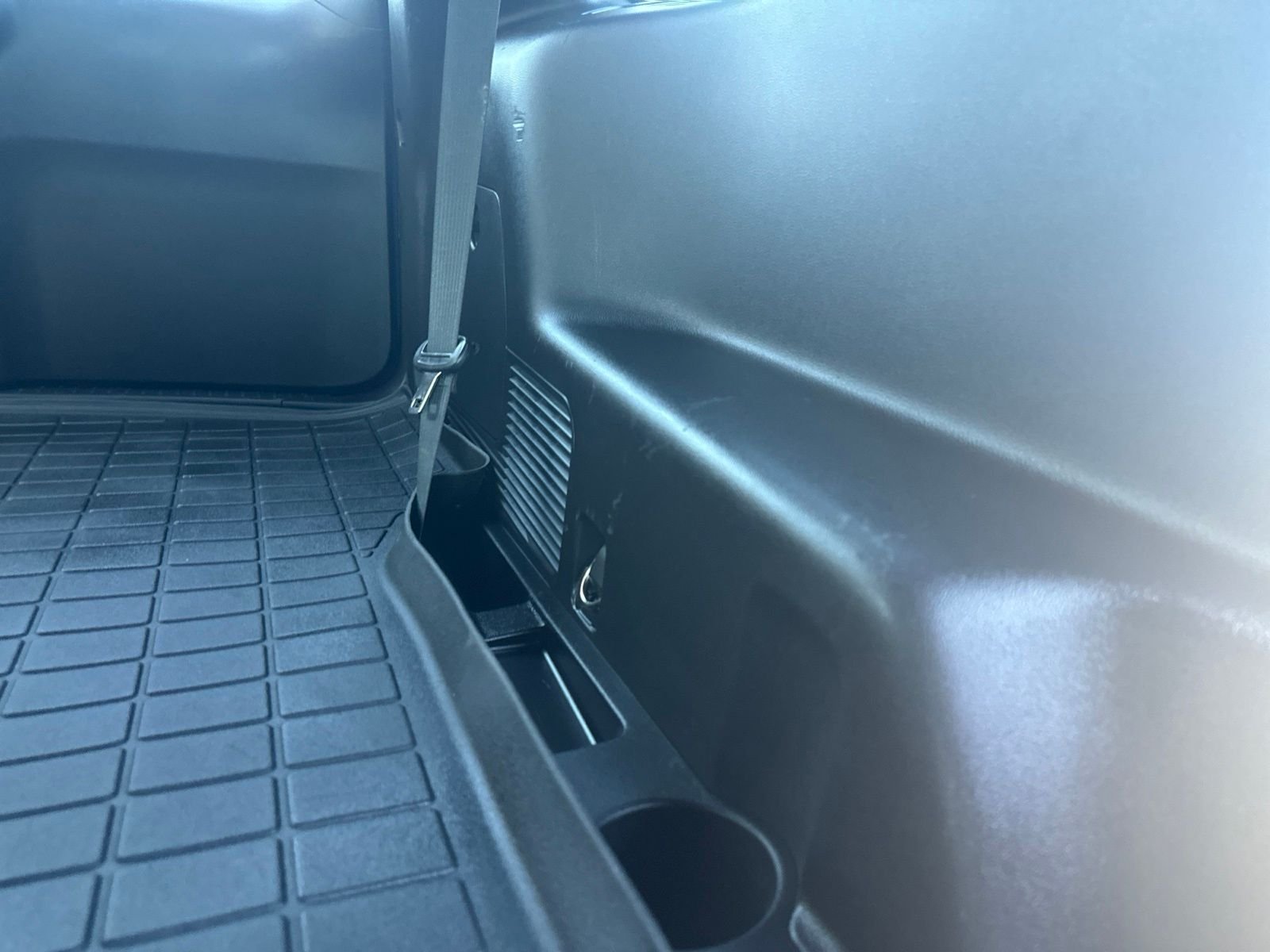 Used 2022 Blue Ford ST image 31