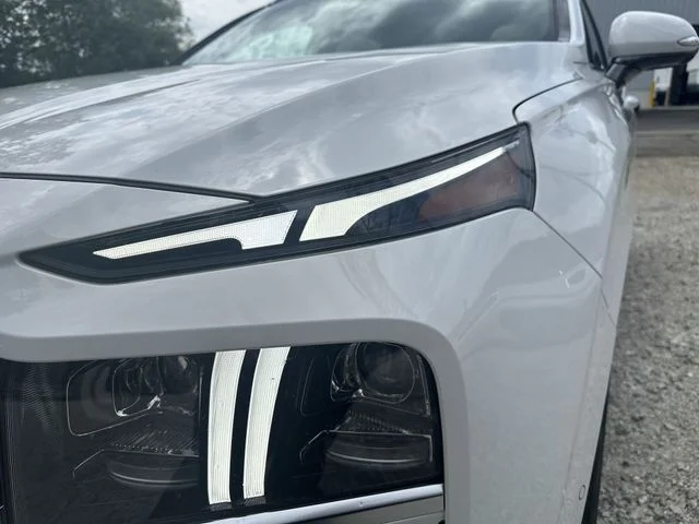 Used 2023 White Hyundai Calligraphy image 51