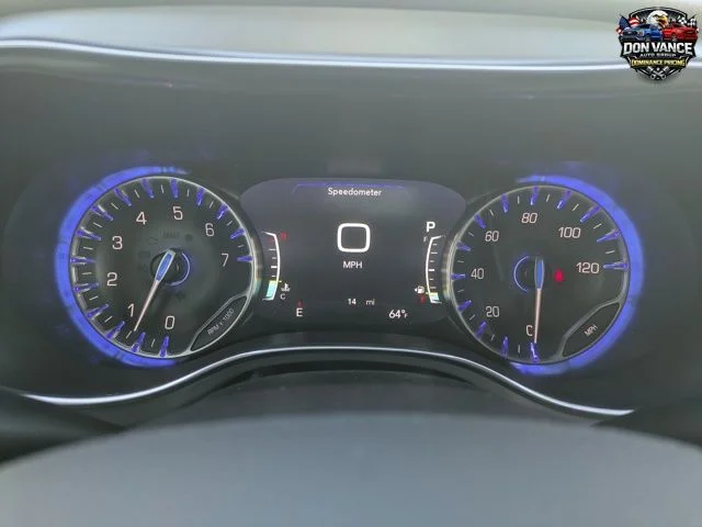 2026 Chrysler Pacifica Limited - Photo 15