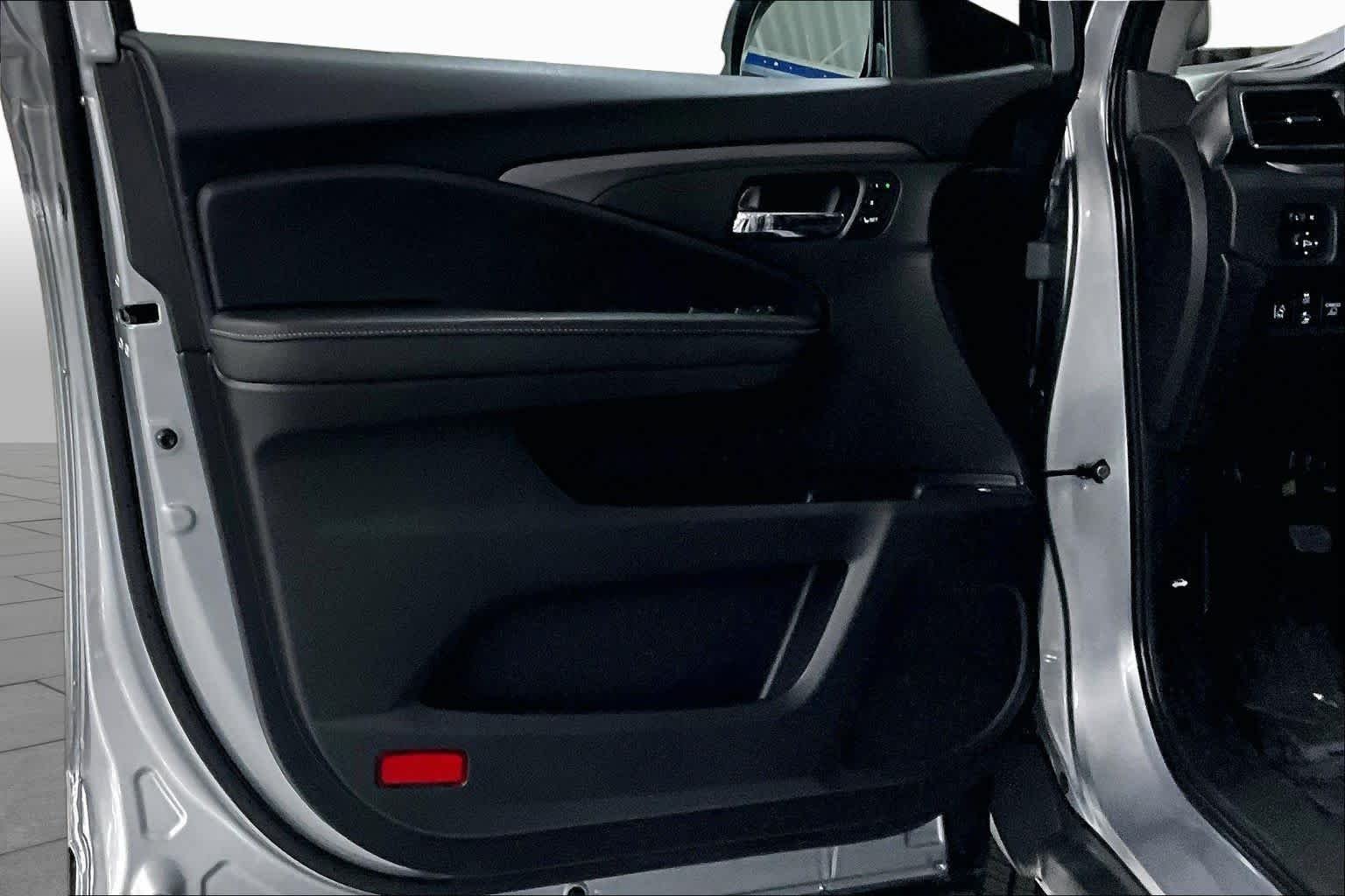 Used 2026  Honda RTL image 20