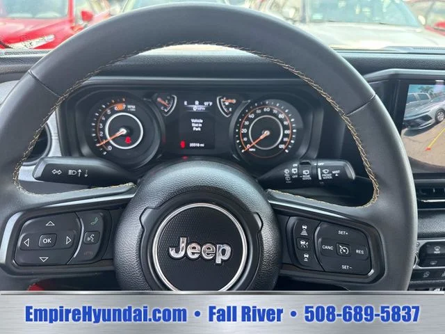 Used 2024 Red Jeep Sport S image 25