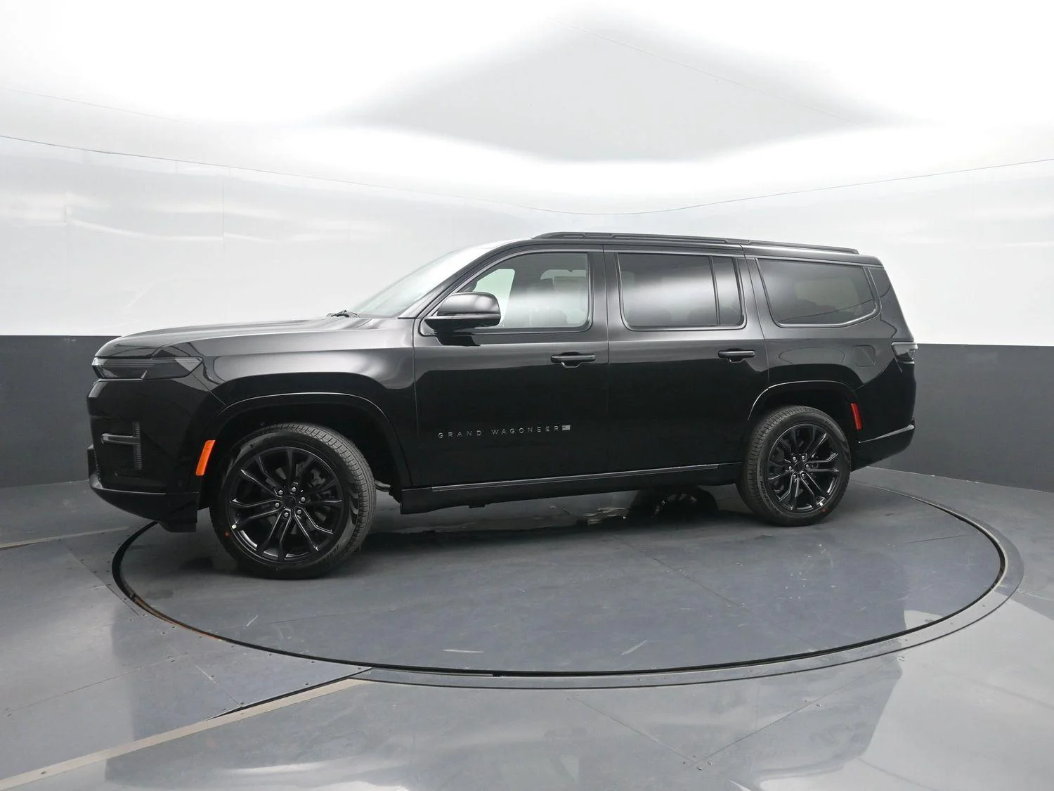 New 2026 High Gloss Black Jeep Summit Reserve image 42