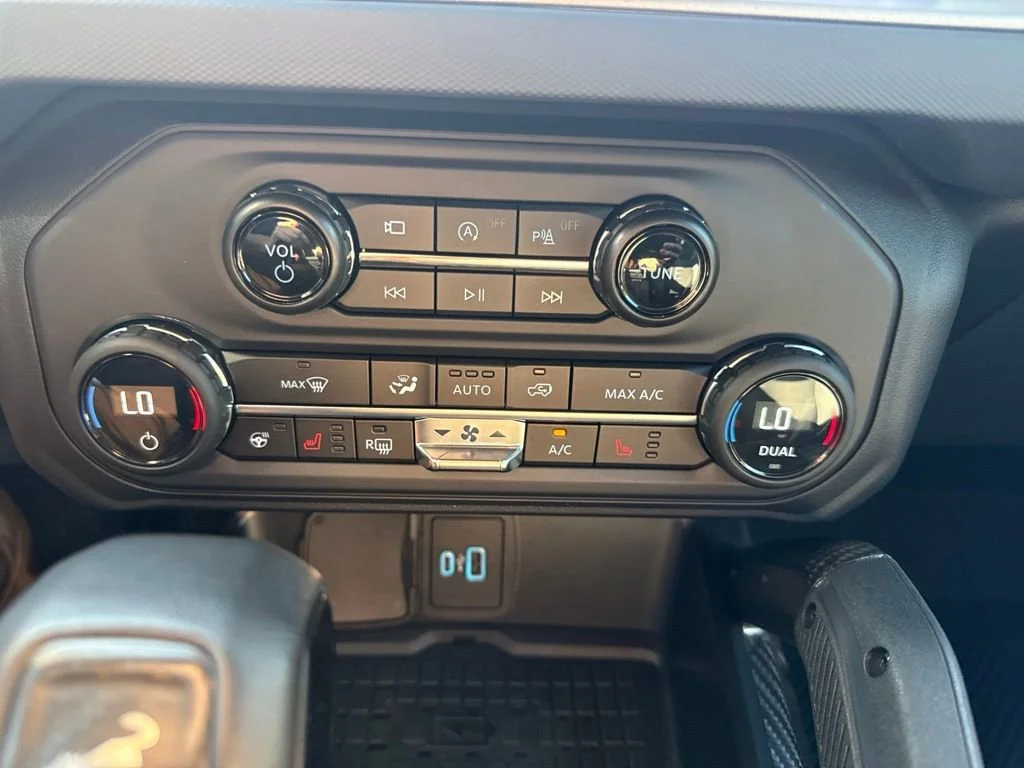 Used 2024  Ford Raptor image 21