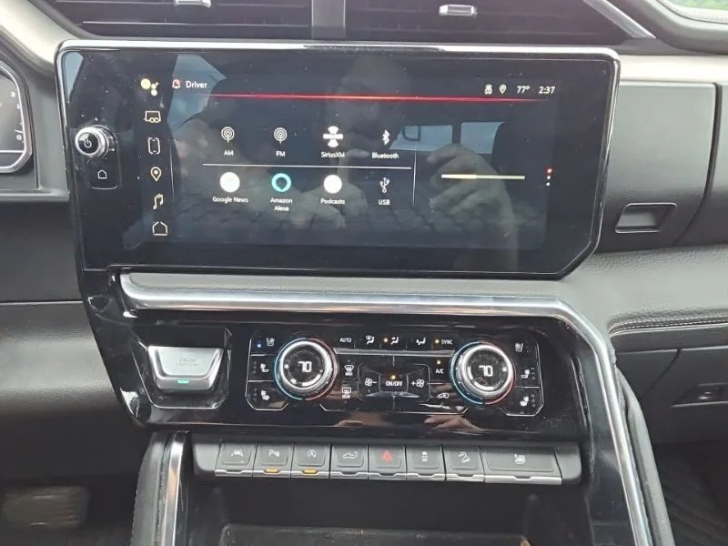 Used 2023 White GMC Denali image 14