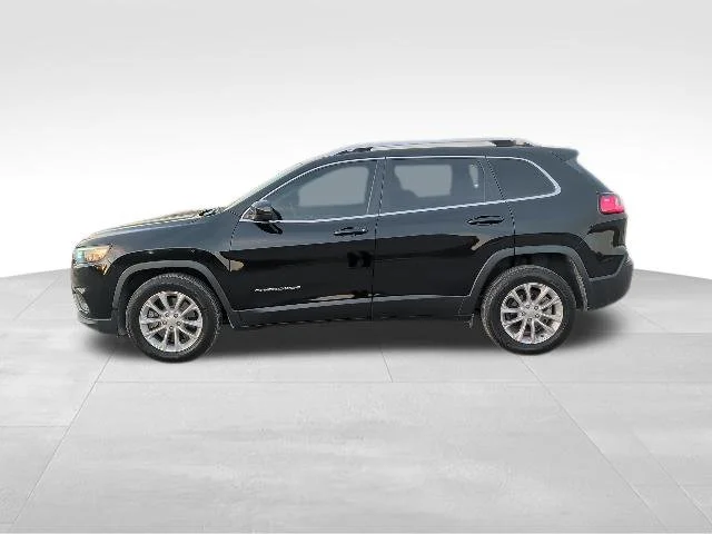 Used 2019 Black Jeep Latitude image 6