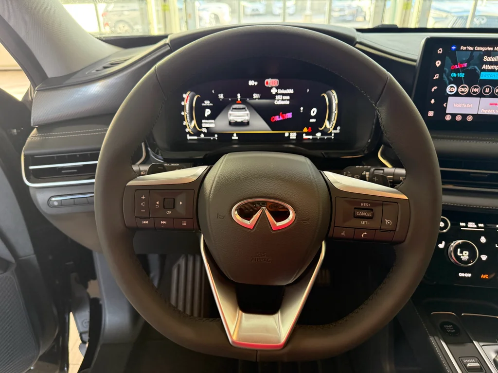 New 2027 BLACK OBSIDIAN INFINITI Pure FWD image 17