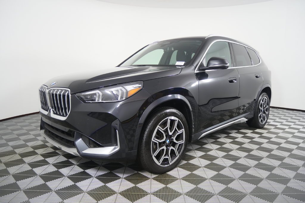 Certified Used 2026 Black Sapphire Metallic BMW xDrive28i image 8