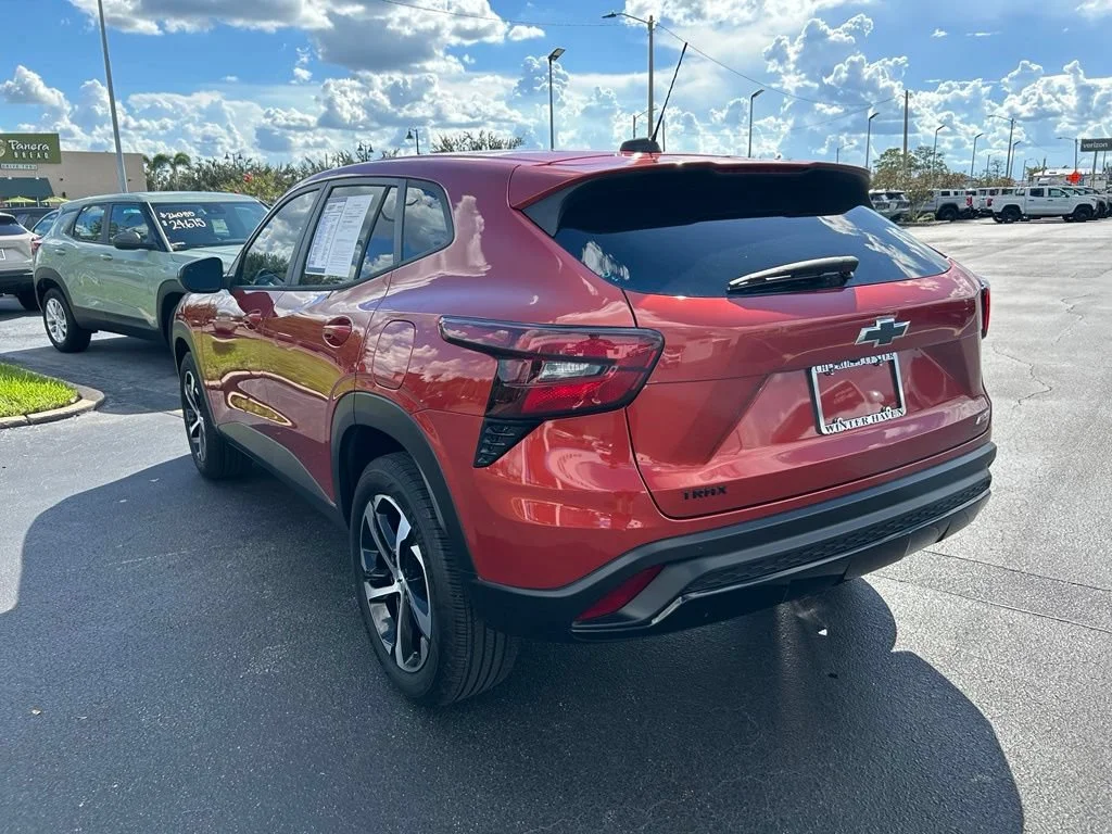 Used 2024 Cayenne Orange Metallic Chevrolet 1RS image 6