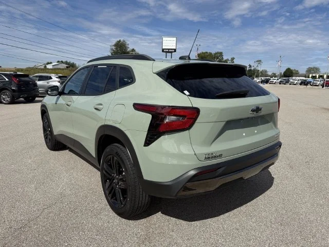 Used 2024 Cacti Green Chevrolet ACTIV image 20