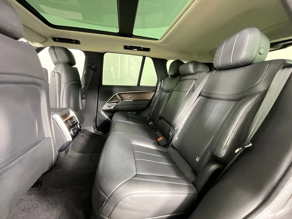 Used 2023 Black Land Rover SE image 25