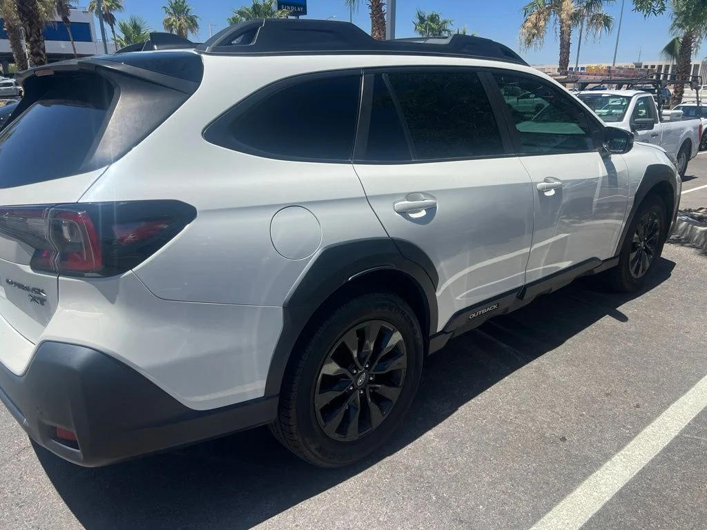 Used 2023 White Subaru Onyx Edition XT image 31